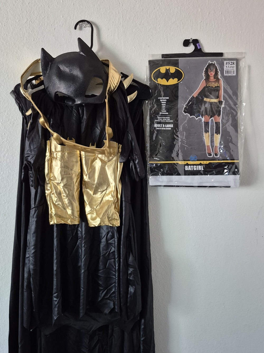 Batgirl Halloween Costume 8 Piece Set Size X-large